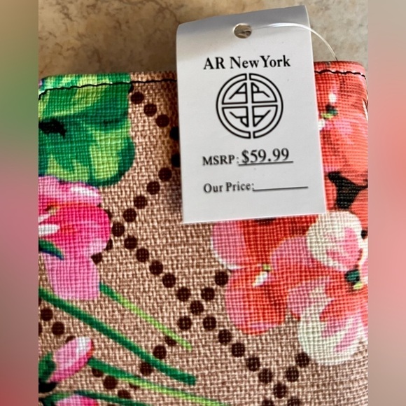 AR New York Painted Billfold Wallet Brand New w Tags Floral Compartments Gift - Picture 12 of 17